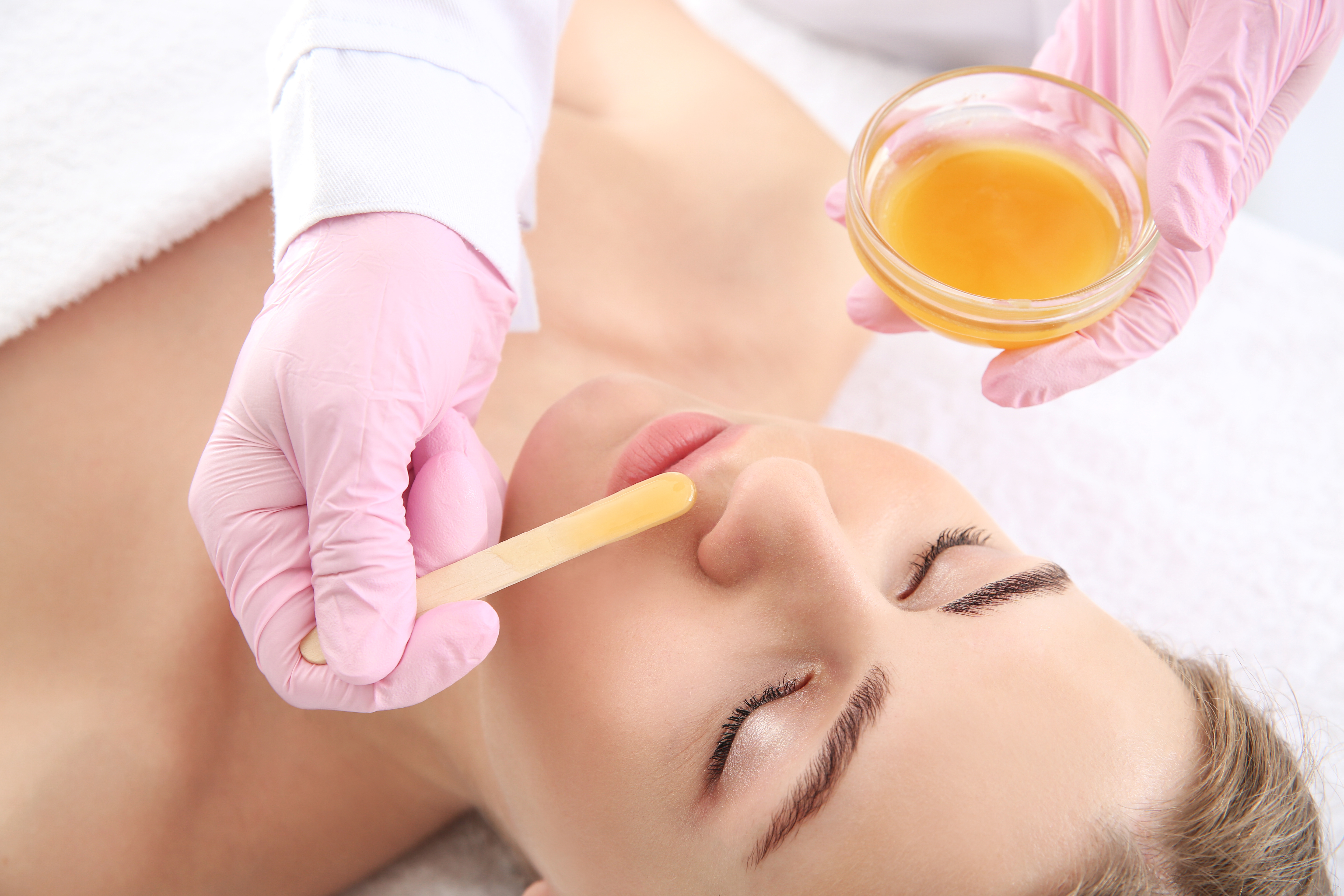 Oberlippenwaxing